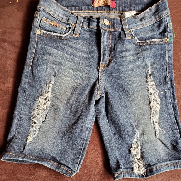 capris - Picture 1 of 3